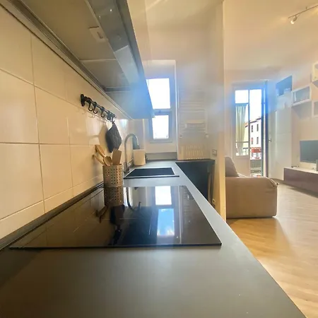 Apartament Palma Home, Elegante E Spaziosa Nel Cuore Della Citta Di Milano, Con Metropolitana M1 Gambara *